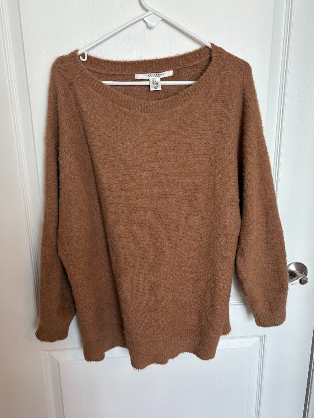 Max Studio Woman 2X Camel Fuzzy Eyelash Knit Oversized Sweater